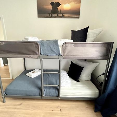 Endless: Studio Mit Netflix + Workstation Im Zentrum Schwerin  Exterior foto