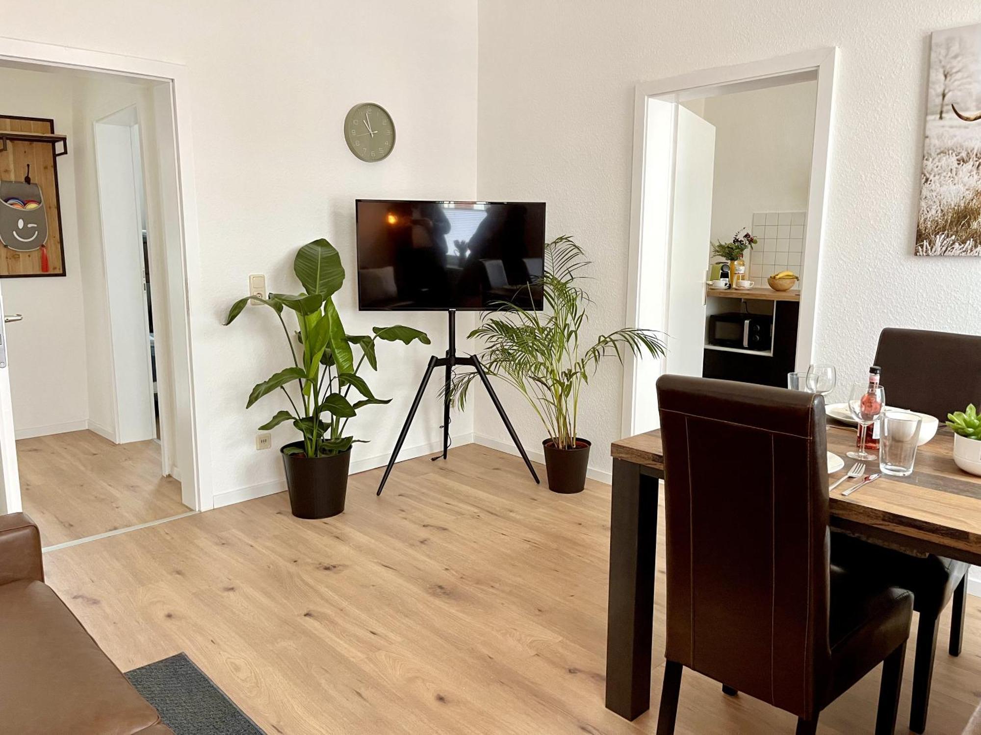Endless: Studio Mit Netflix + Workstation Im Zentrum Schwerin  Exterior foto